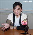 電影「練愛Ing」導演阿Ken專訪。（記者邱榮吉/攝影）