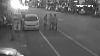 3男當街打1女！信號彈攻擊超囂張