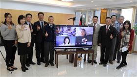 東吳校園拚防疫　首辦線上開學典禮因應武漢肺炎疫情，東吳大學今年首度舉行線上開學典禮，讓無法及時趕回台灣的中港澳等地學子，可透過網路與師長即時連線。（東吳大學提供）中央社記者許秩維傳真　109年3月4日