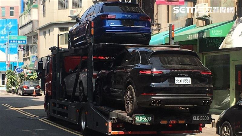 獸醫靠丟車賠車險　從福特換到保時捷