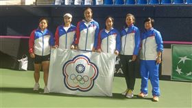 ▲中華民國網球協會副理事長張思敏3日才在臉書PO「中華女網隊全員到齊」的圖片。（圖／取自臉書）