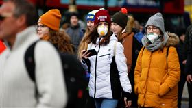 英國,倫敦,武漢肺炎,新冠肺炎,冠狀病毒,口罩,防疫。（圖／路透社／達志影像）