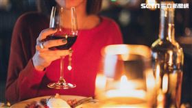 喝酒，翻攝自pexels