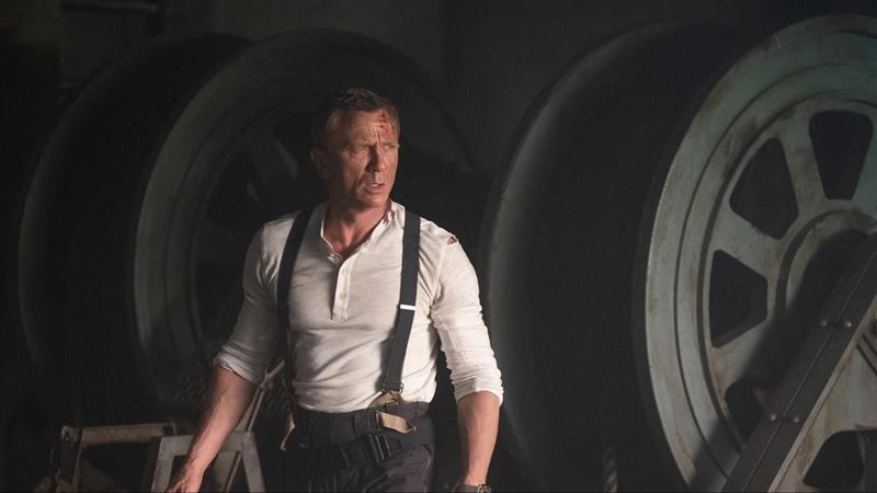 疫情第一槍　《007》延後半年上映