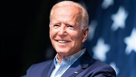 美國民主黨總統參選人、前副總統拜登競選團隊4日晚間表示，團隊42小時內在網路上募得710萬美元（約新台幣2億1456萬元）的競選經費。（圖取自facebook.com/joebiden）