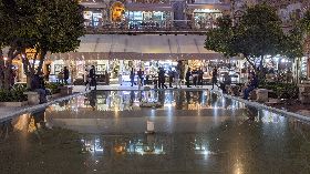 伊朗人恐慌看到華人就掩口鼻 拋棄式手