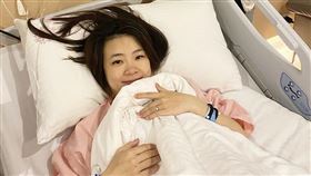 蔡阿嘎,二伯,宮縮,襲擊,懷孕（圖／翻攝自蔡阿嘎臉書）