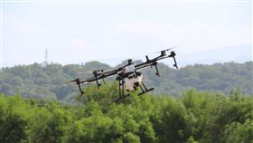 民航法無人機專章3月底將實施，苗栗縣政府今天表示，針對地方權責400呎以下空域，全縣將採負面表列方式，於月底前公告禁、限飛空域，並持續滾動檢討，確保空中秩序。