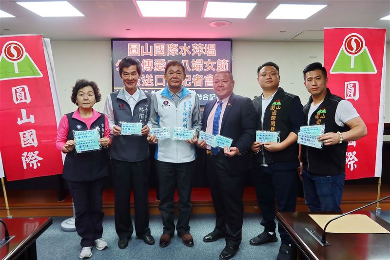 口罩搶手　台南企業家進口6萬個發放