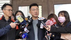 國民黨魁補選  江啟臣：對投票率不樂觀國民黨主席候選人江啟臣6日表示，因疫情及投開票所減半，他對投票率抱持較不樂觀的態度。中央社記者王承中攝  109年3月6日