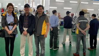 殷琦十億尪進口罩國家隊　網一看哭了