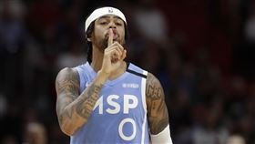 ▲羅素（D'Angelo Russell）打鐵僅得5分，灰狼慘敗。（圖／美聯社／達志影像）