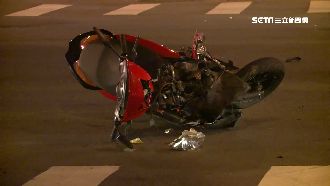 口罩擋車牌　少年無照載妹心虛逃撞車