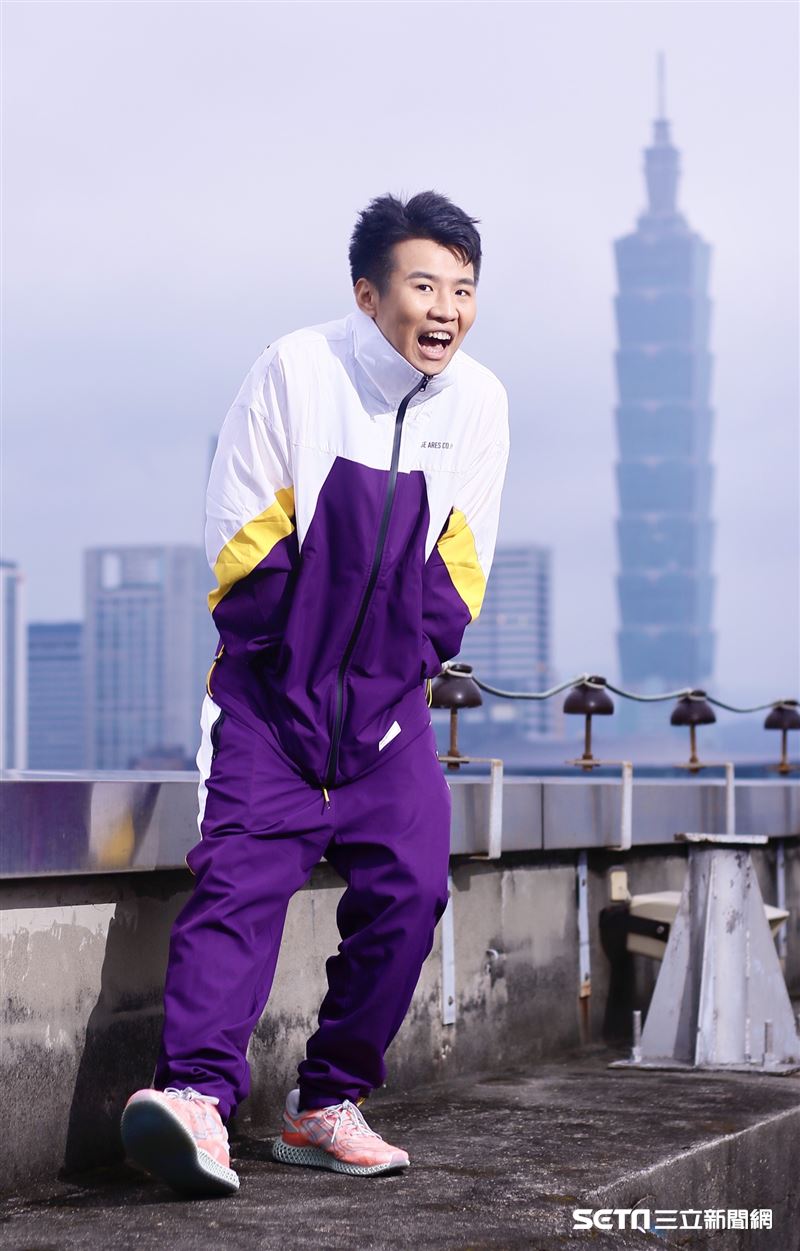 屁孩接受《三立新聞網》專訪。（圖／記者林聖凱攝影）