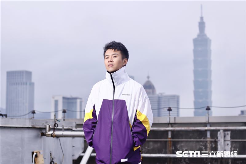 屁孩接受《三立新聞網》專訪。（圖／記者林聖凱攝影）