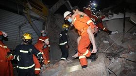 欣佳,酒店,隔離,坍塌,救難（圖／翻攝自微博-應急管理部）