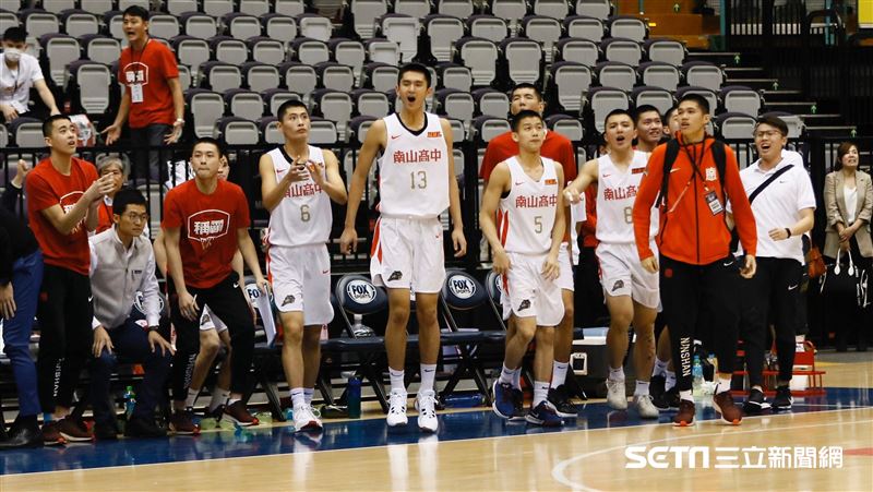 HBL／1分險勝東山　南山奪男季軍