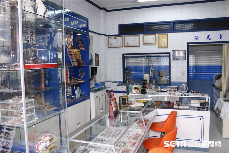 80年代中華商場成功復刻，重現當年場景。（圖／記者林聖凱攝影）