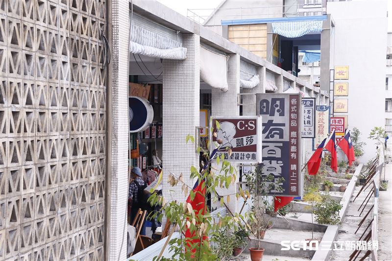 80年代中華商場成功復刻，重現當年場景。（圖／記者林聖凱攝影）