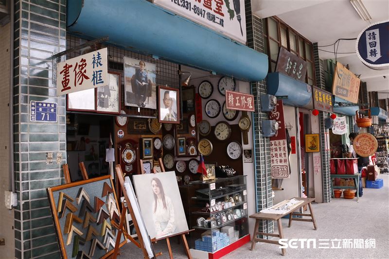 80年代中華商場成功復刻，重現當年場景。（圖／記者林聖凱攝影）