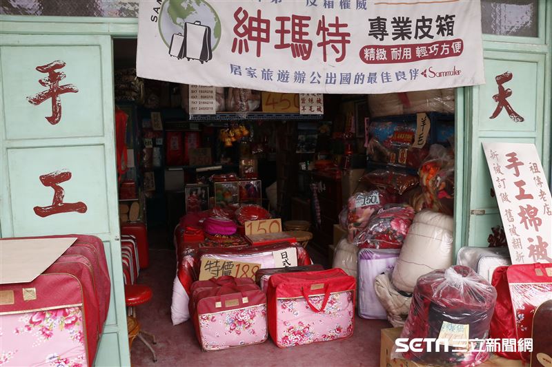 80年代中華商場成功復刻，重現當年場景。（圖／記者林聖凱攝影）