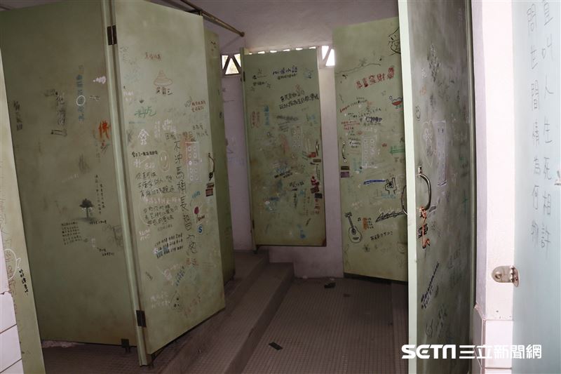 80年代中華商場成功復刻，重現當年場景。（圖／記者林聖凱攝影）