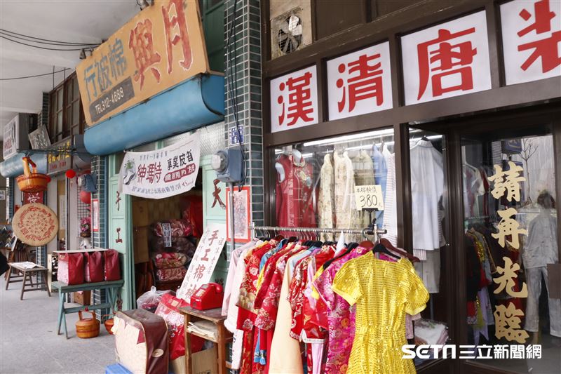 80年代中華商場成功復刻，重現當年場景。（圖／記者林聖凱攝影）