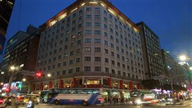 申請危老重建通過　六福客棧將變身商辦大樓六福客棧是六福集團的「起家厝」，在南京松江商圈屹立47年，開啟四平商圈的發展，今年3月初遞件申請危老重建計畫，已於9日取得台北市政府核准通過，未來預計打造20層樓以上的商用大樓。中央社記者孫仲達攝　108年5月10日