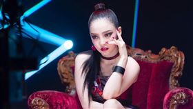 具荷拉去年離世後遺產糾紛浮出檯面。（圖／翻攝自具荷拉IG）