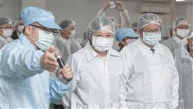 蔡英文參觀口罩工廠（總統府提供）