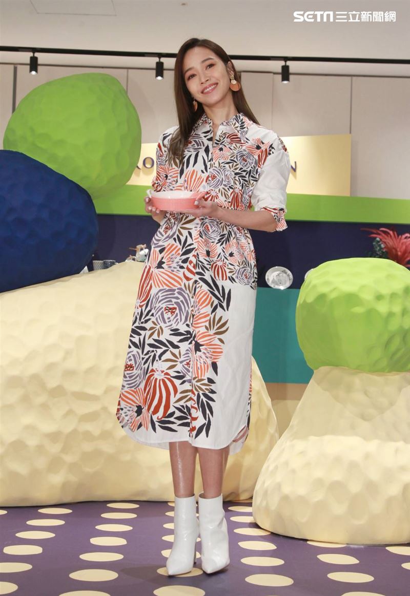 侯佩岑出席餐瓷品牌Royal Doulton時尚藝術快閃店開幕記者會（圖／記者邱榮吉攝影）