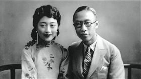 溥儀與宛蓉。（圖／翻攝自維基百科）