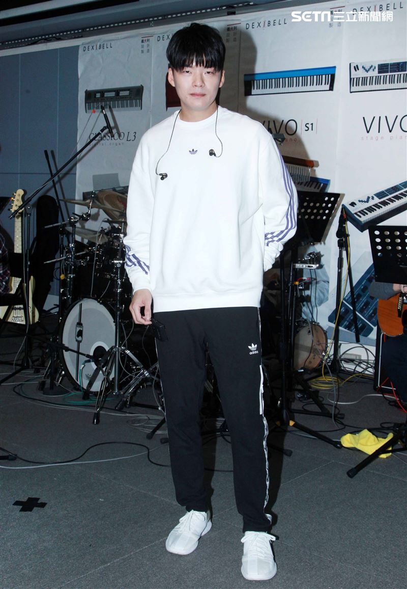 劉明峰接受三立新聞網專訪。（記者邱榮吉/攝影）