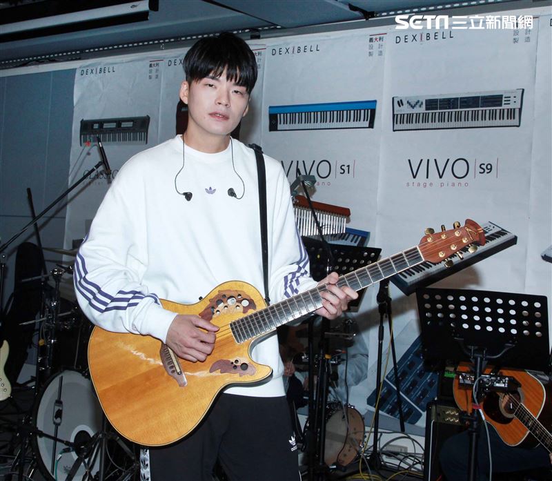 劉明峰接受三立新聞網專訪。（記者邱榮吉/攝影）