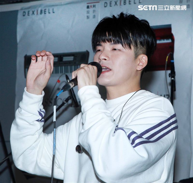 劉明峰接受三立新聞網專訪。（記者邱榮吉/攝影）