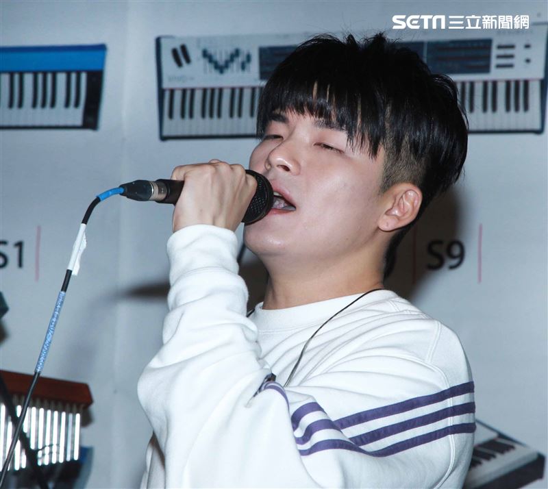 劉明峰接受三立新聞網專訪。（記者邱榮吉/攝影）