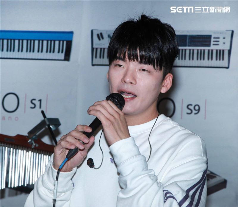 劉明峰接受三立新聞網專訪。（記者邱榮吉/攝影）