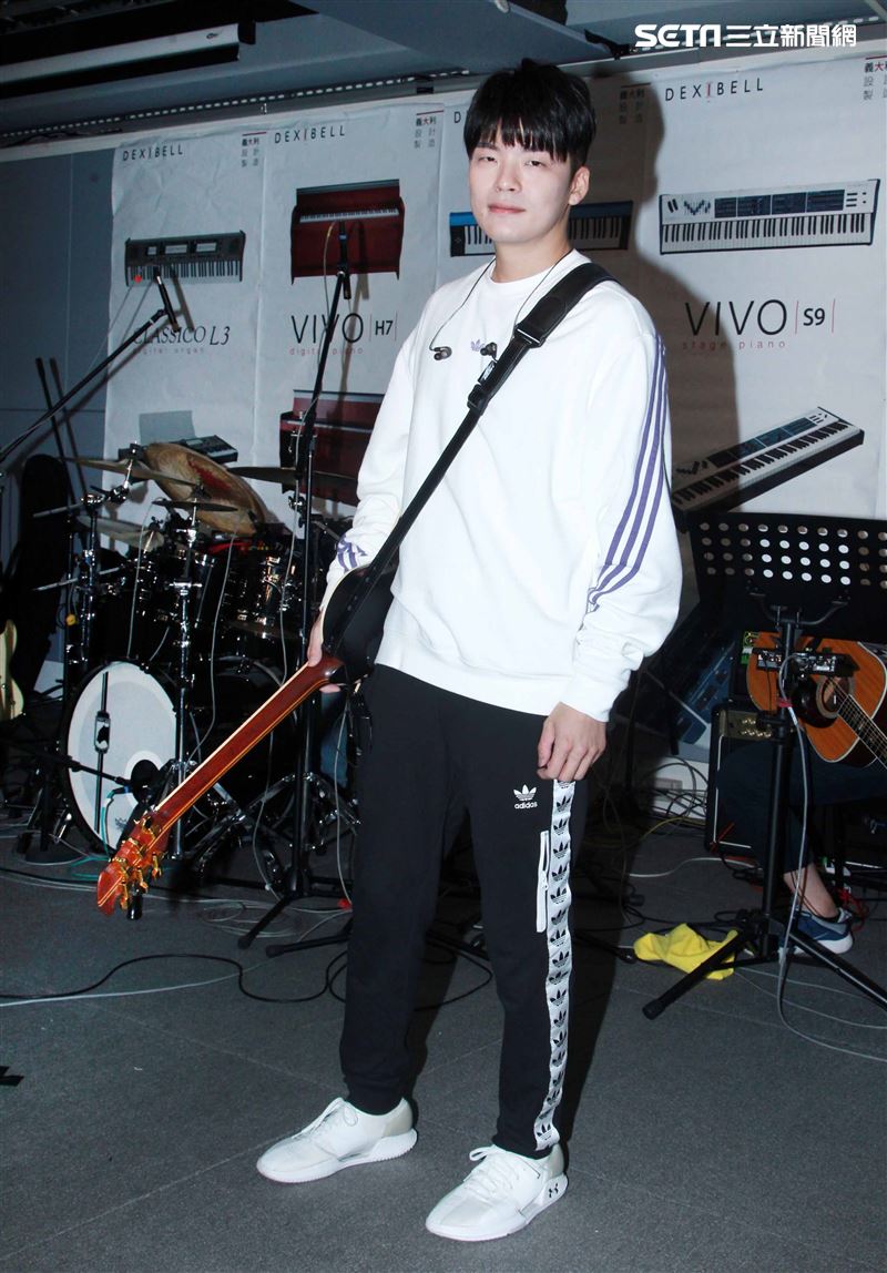 劉明峰接受三立新聞網專訪。（記者邱榮吉/攝影）