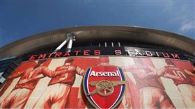 ▲兵工廠宣布與曼城的比賽延期。（圖／翻攝自IG）