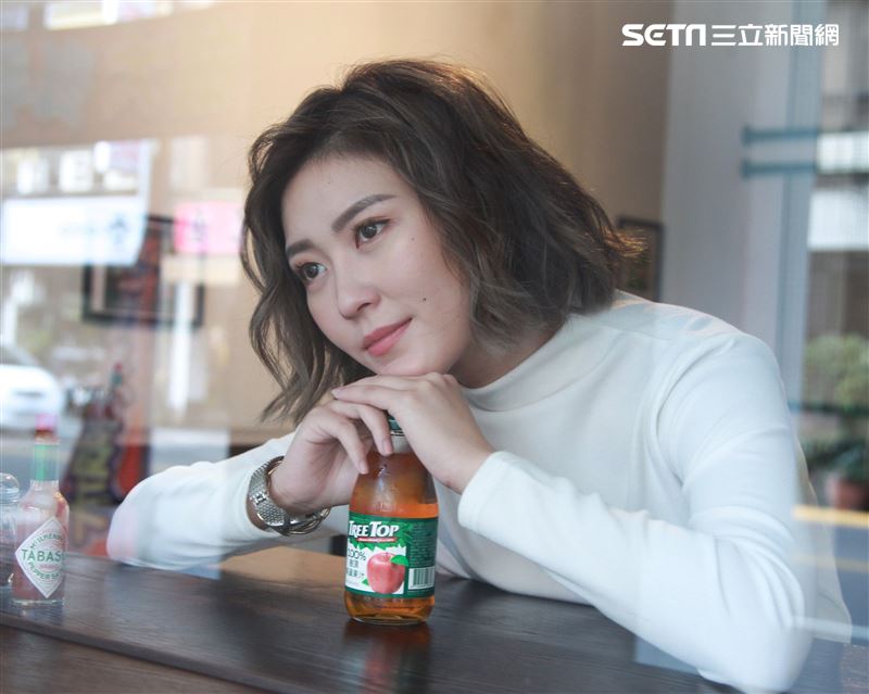 傅健穎接受三立新聞網專訪。（記者邱榮吉/攝影）