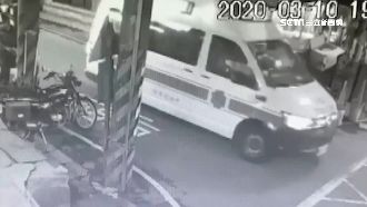 「顧店別亂跑」爆口角　女友遭噴強鹼