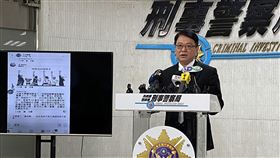 刑事局接獲民眾檢舉，指推特上有人張貼疫情不實訊息，內容指「因為主管確診台灣肺炎，TVBS新聞部已空無一人」，經查此訊息疑為境外人士所為，並查獲另兩件臉書文亦為相同情形。