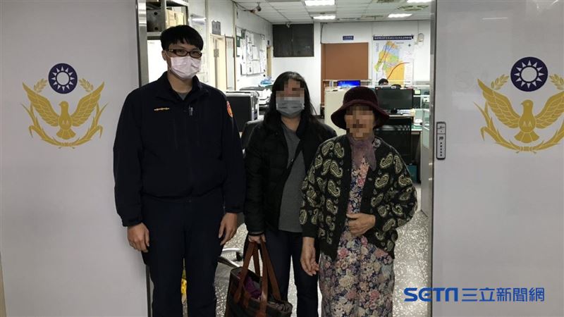 7旬婦北上尋親迷路　土城暖警助團圓