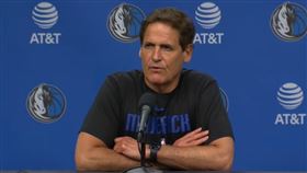 獨行俠老闆Mark Cuban承諾將為員工提供協助。（圖／翻攝自YouTube）