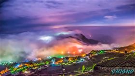 西南氣流夾水氣　七彩琉璃雲瀑雲湧如浪　如仙境壯觀震撼（圖／悟空大師-莊家和授權使用）