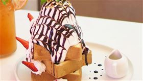 繼光香香雞,蜜糖吐司。（圖／業者提供）