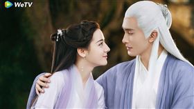 迪麗熱巴、高偉光。（WeTV提供）