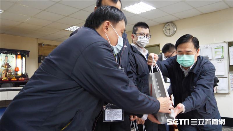 載過確診看護　司機復工：幸好戴口罩