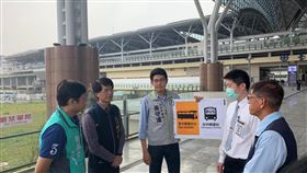 中市議員會勘台鐵台中新站周邊交通民進黨台中市議員黃守達（中）接獲民眾陳情，13日舉行記者會，邀相關單位會勘台鐵台中新站周邊交通動線。（黃守達提供）中央社記者趙麗妍傳真　109年3月13日