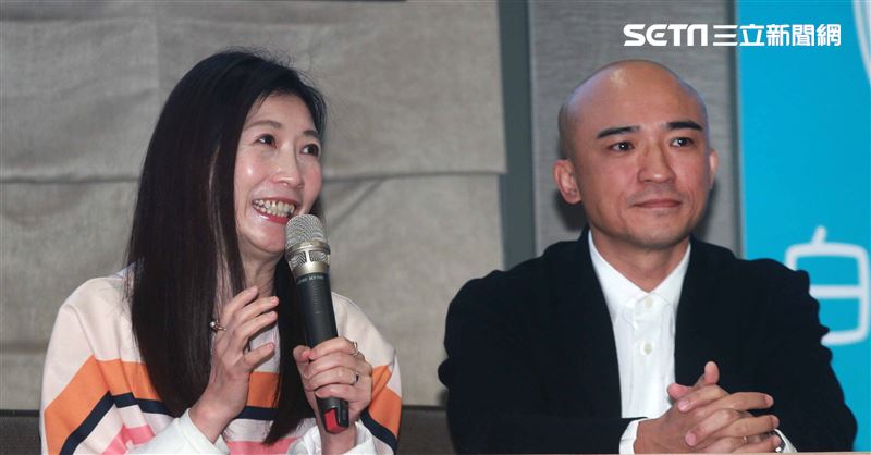 黃嘉千、小馬出席防疫產品記者會。（記者邱榮吉/攝影）